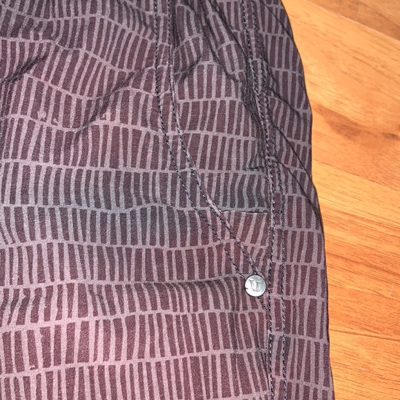 MEN’S Vuori Workout Shorts - Picture 2 of 6